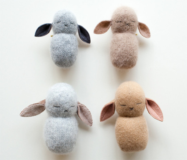 Peeper bunnies, by Sonja Ahlers