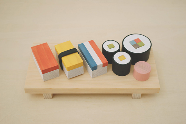 Plaplax wooden sushi set